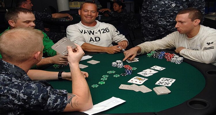 Cara Agar Menang Bermain Poker: Tips dan Strategi